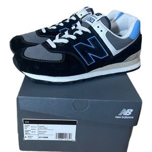 New Balance 574 Men's Size 11 / Woman’s Size 12.5 *NEW*